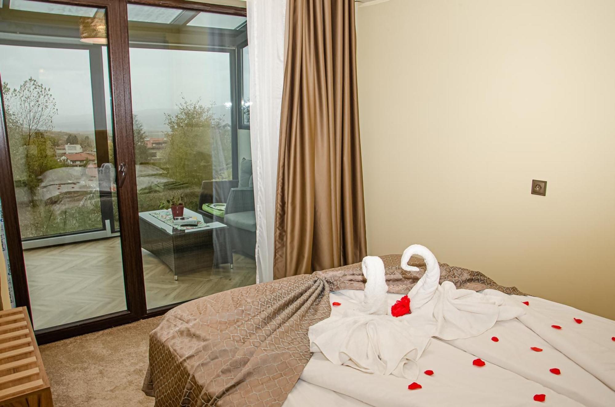 Sveti Nikola Family Hotel 萨帕雷瓦巴尼亚 外观 照片