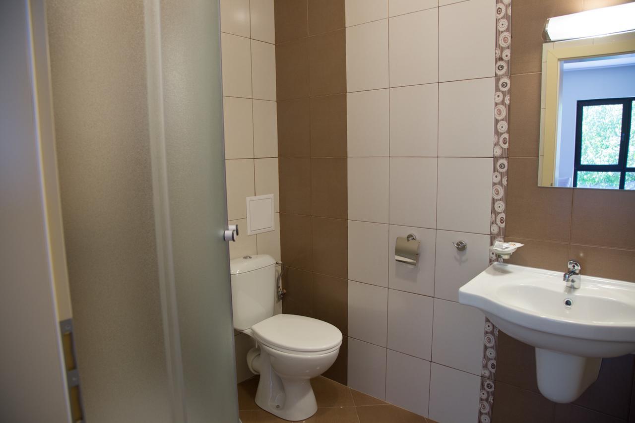 Sveti Nikola Family Hotel 萨帕雷瓦巴尼亚 外观 照片